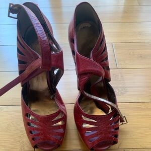 Jessica Simpson Red Cutout Peep-Toe Heels